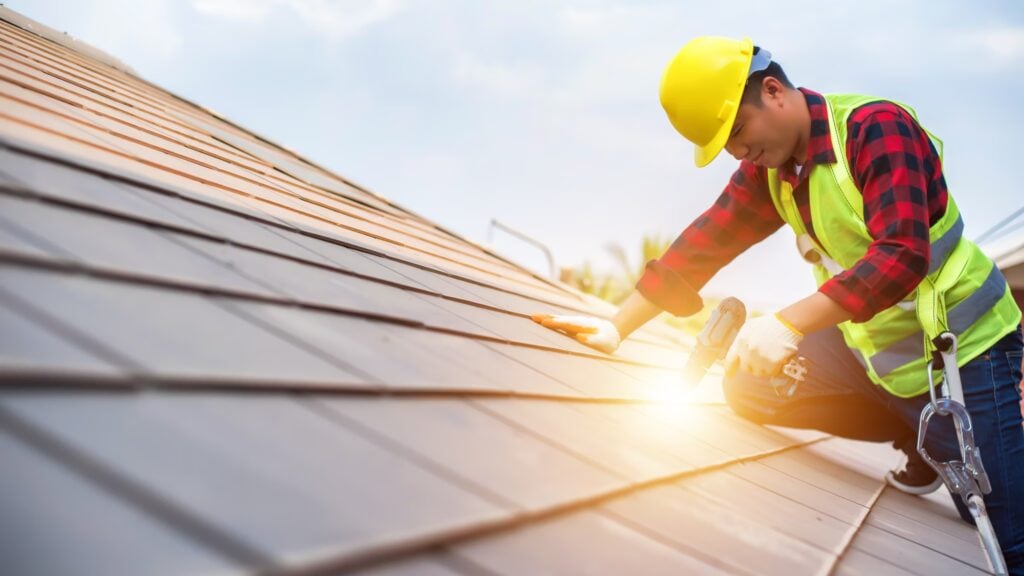 25 Best Roofing Websites